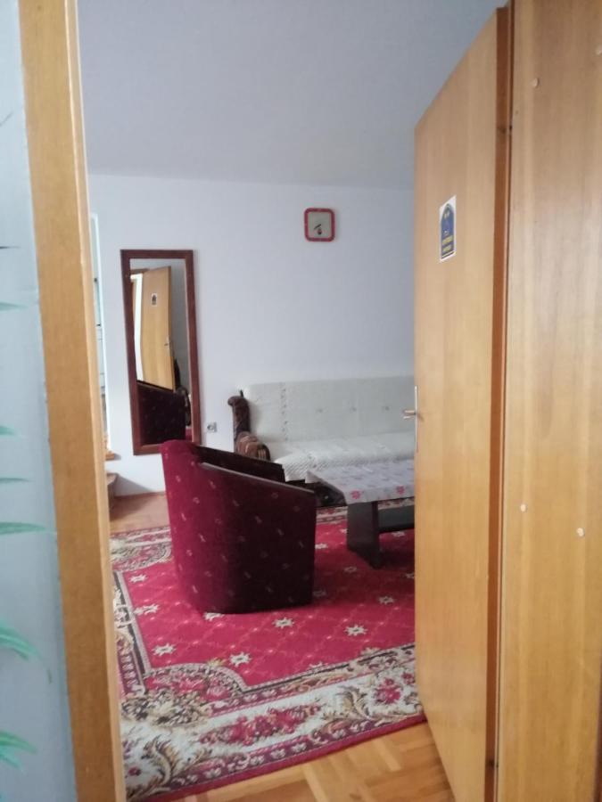 Ferienwohnung Pansion Velickovic Niska Banja Exterior foto