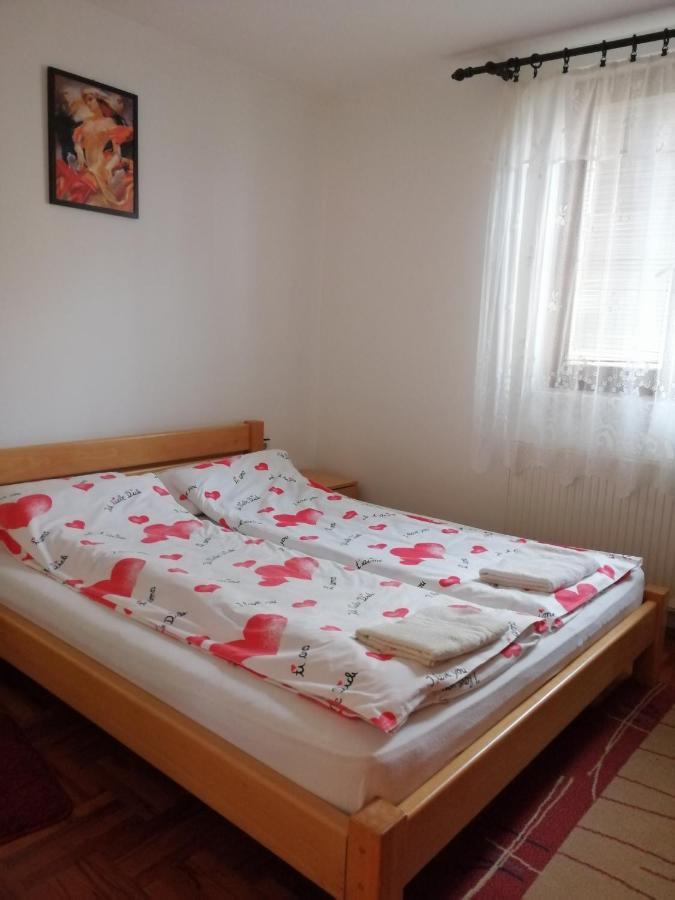 Ferienwohnung Pansion Velickovic Niska Banja Exterior foto